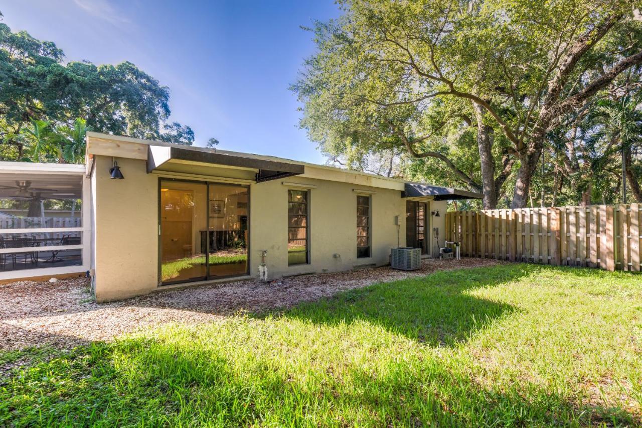 Three-Bedroom House,1059526954:JPEG