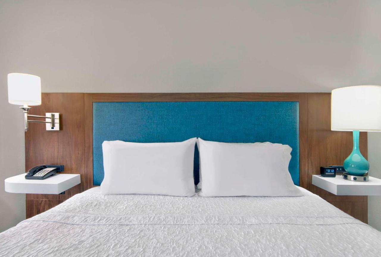 King Room with Microwave and Refrigerator - Non-Smoking,1498592962:JPEG