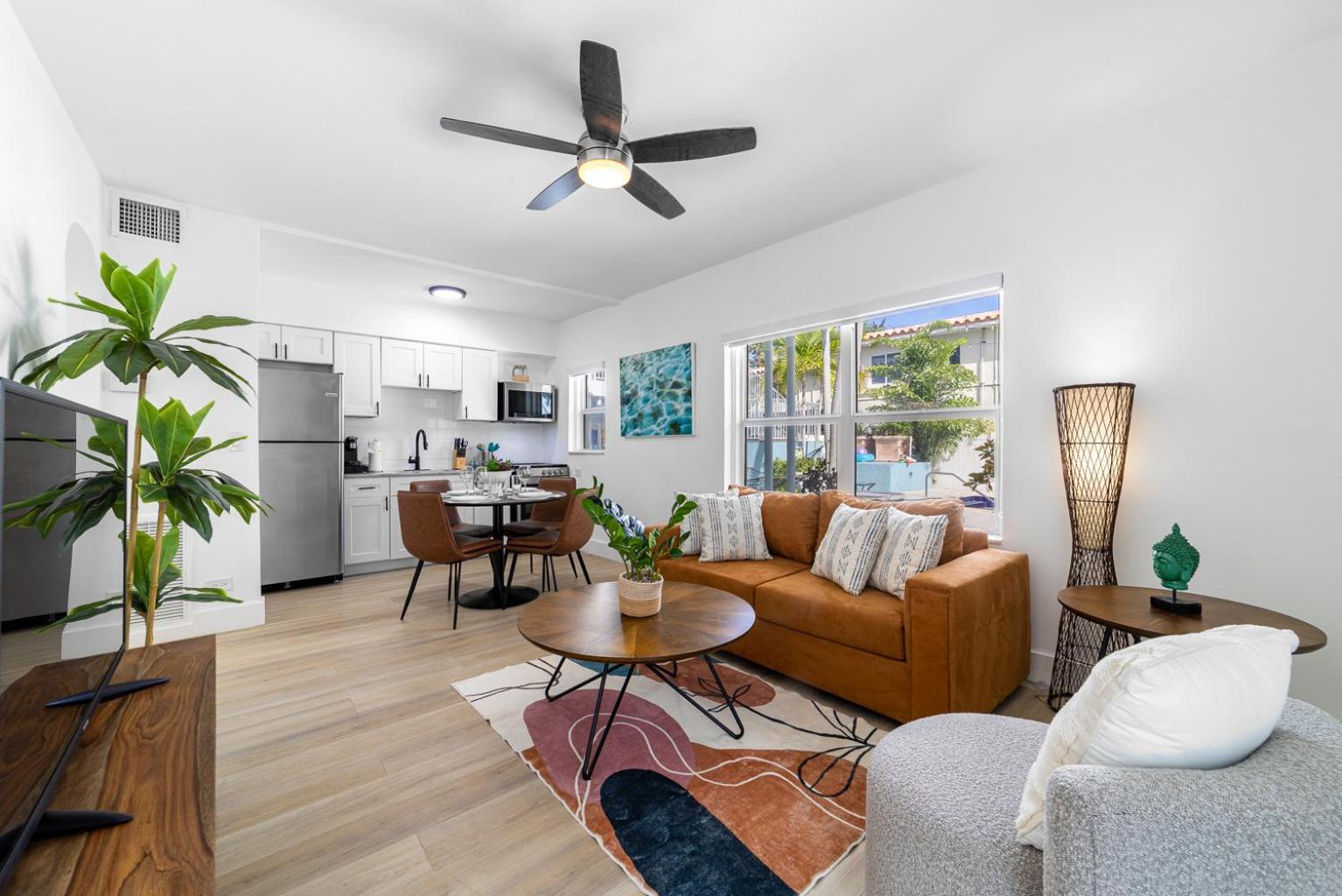 Deluxe Apartment