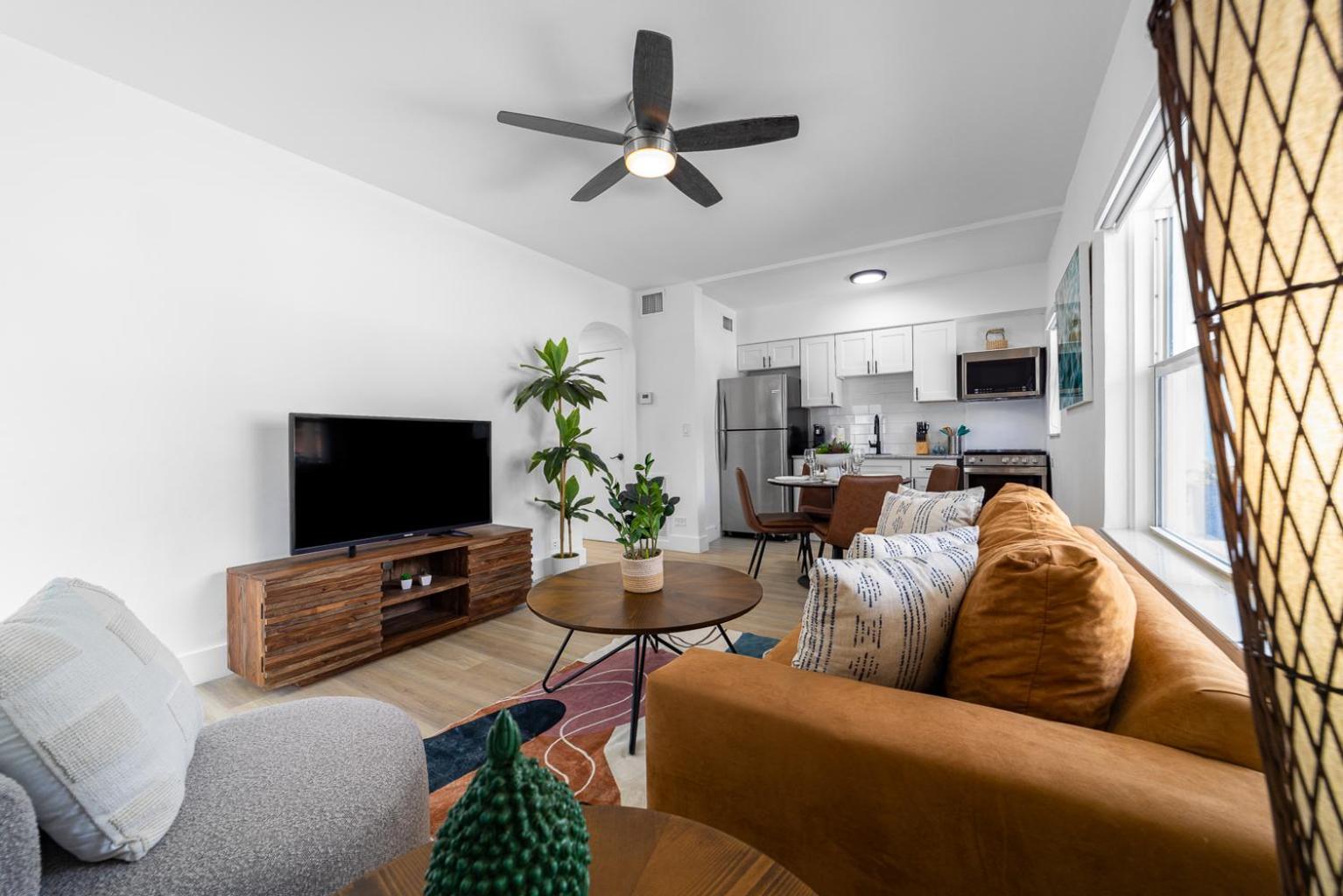 Deluxe Apartment