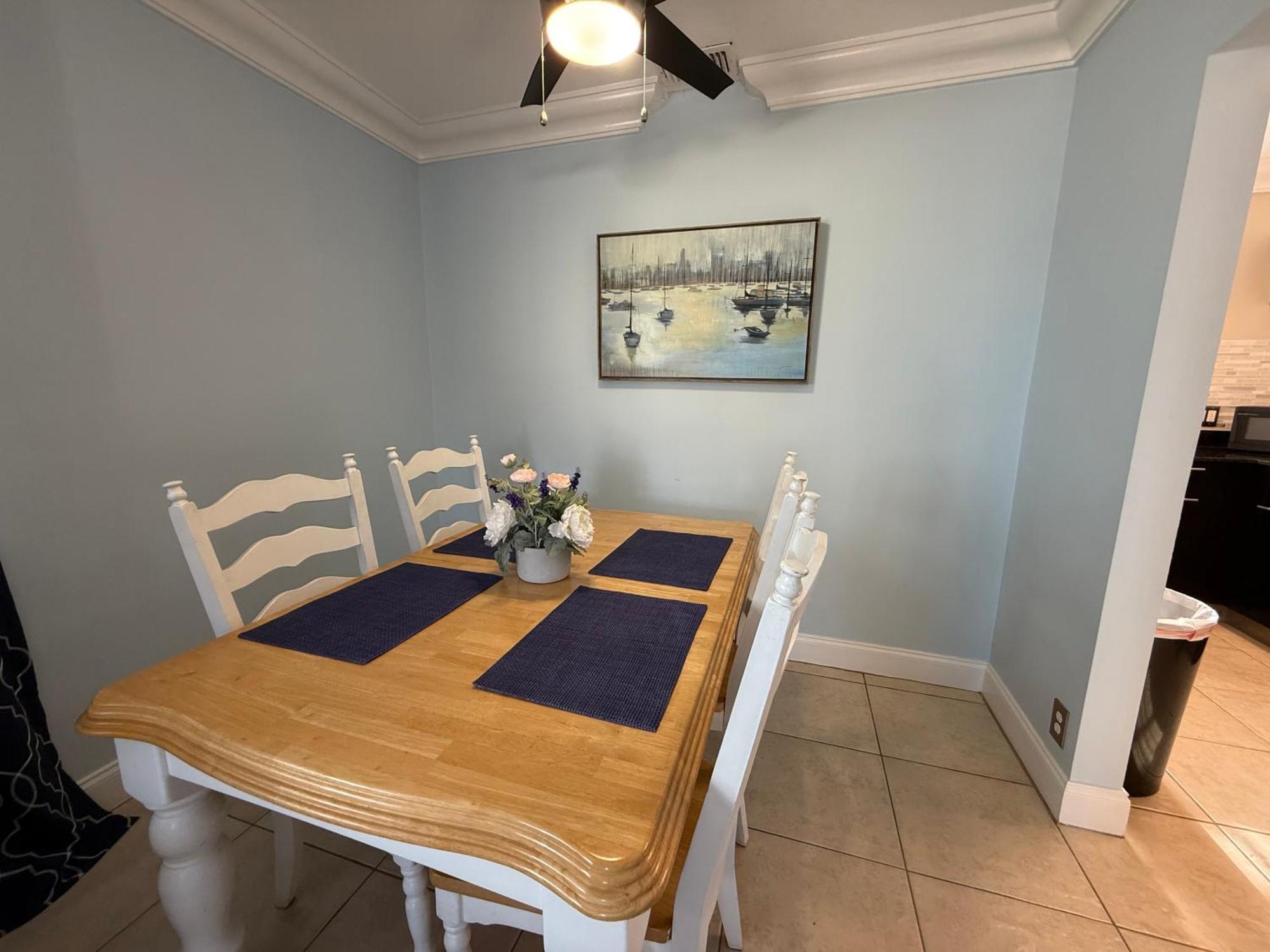 Apartment with Pool View,1669051677:JPEG