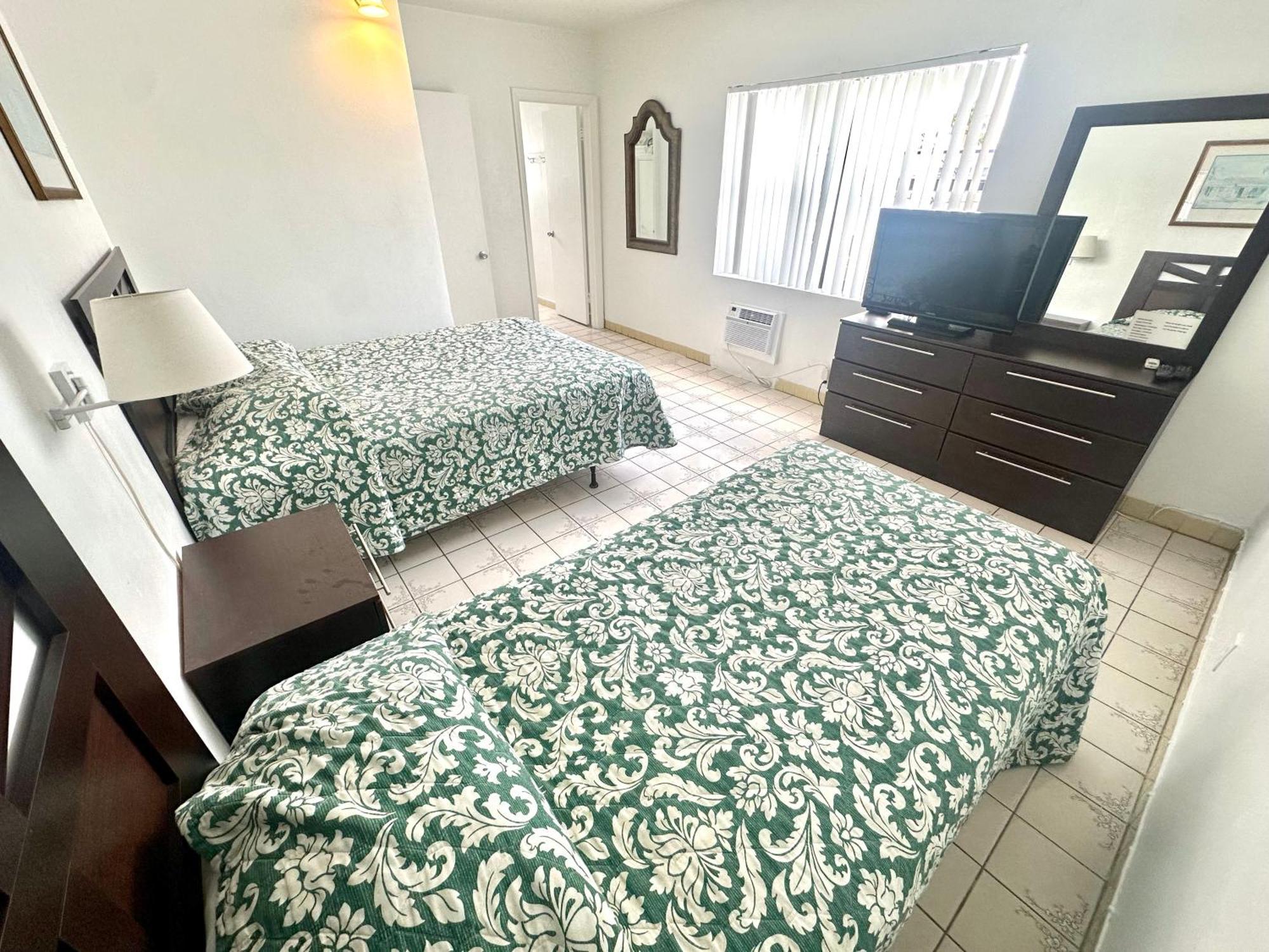 One-Bedroom Suite