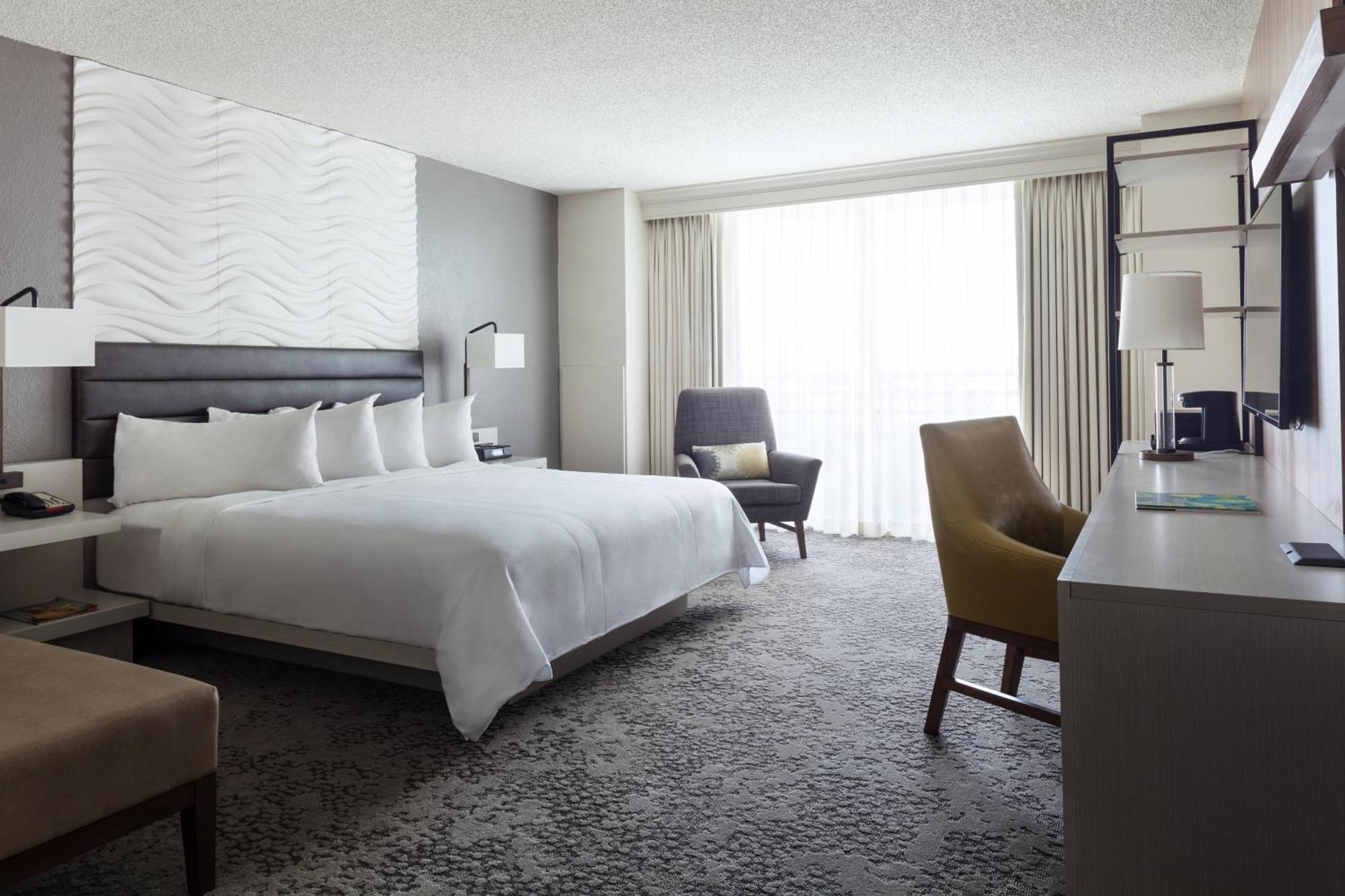 Guest Room 1 King,837289742:JPEG