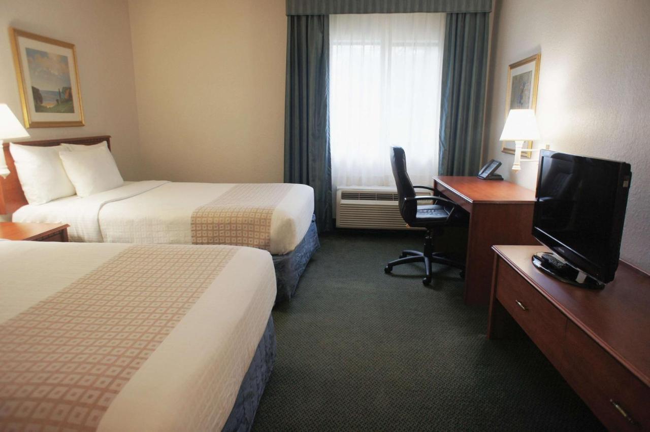 Doppelzimmer mit 2 Doppelbetten