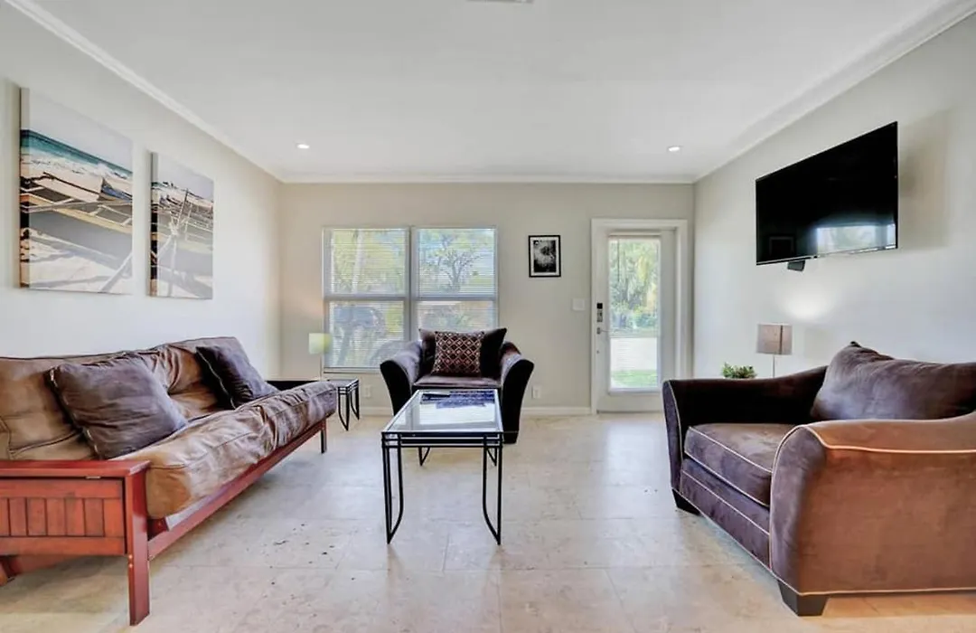 Wilton Palms - Unit 102 & 103-1