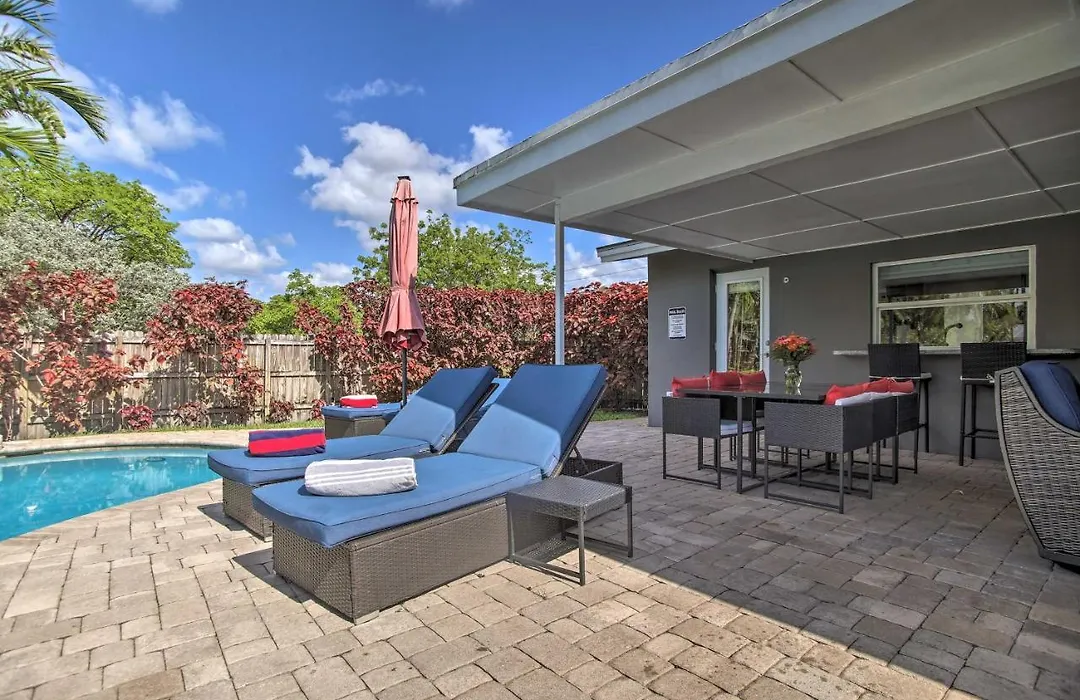 Ground-Level Wilton Manors Home With Outdoor Oasis!-1