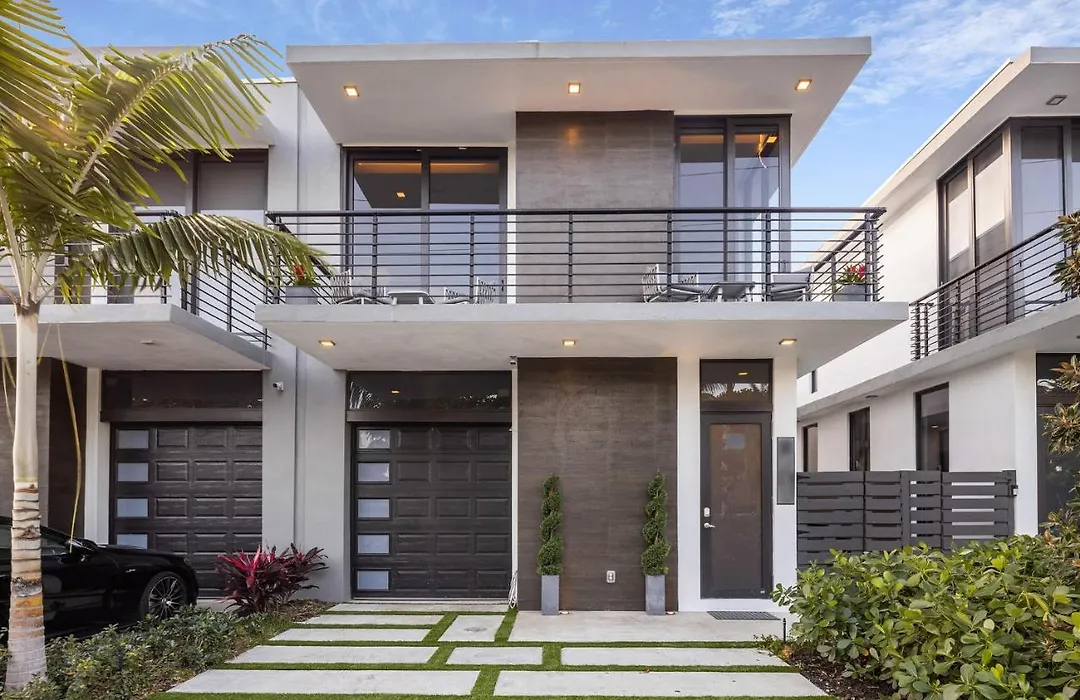 Coral Ridge Playtime - Gorgeous Private Pool Home Close To Everything! Townhouse-1