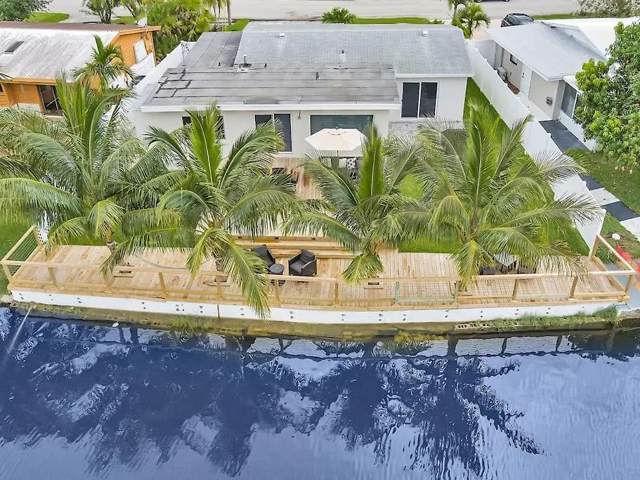Modern Lakefront Oasis-1