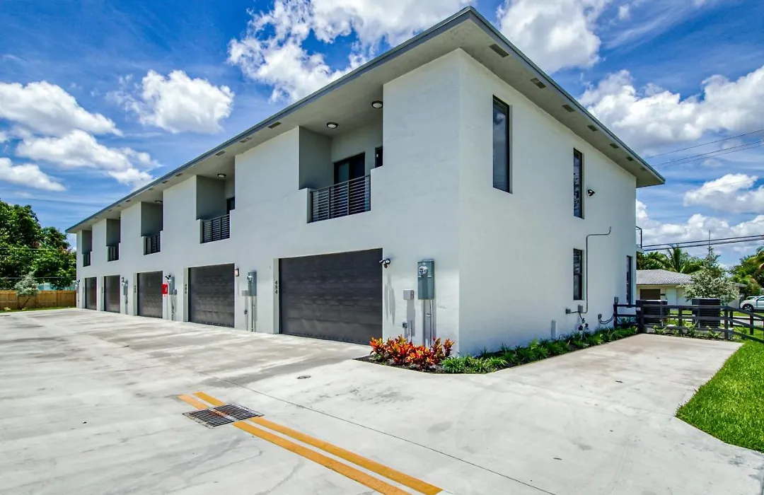 488 Nw 40Th Ct-1