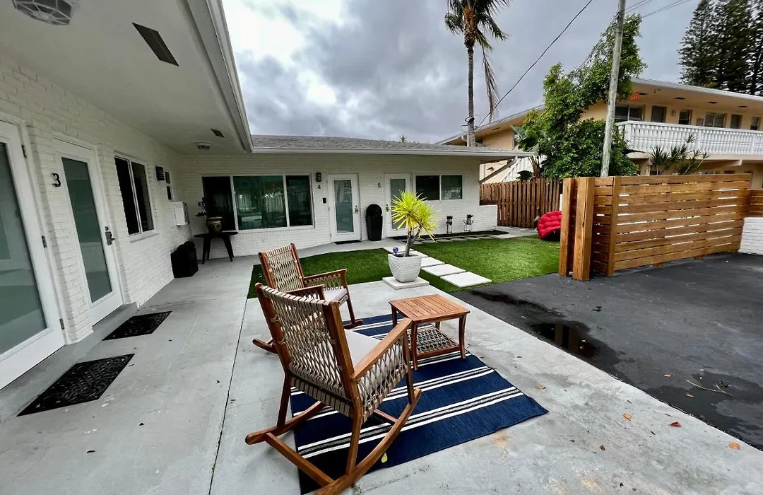Wilton Manors Hideaway 2-1