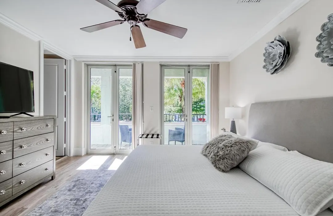 Luxury In Lauderdale-1