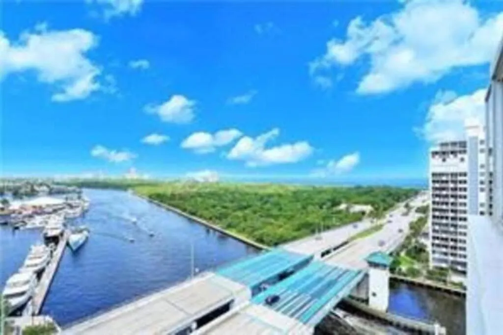 Awesome Waterview Penthouse- Resort Amenities, Walk To The Beach-1