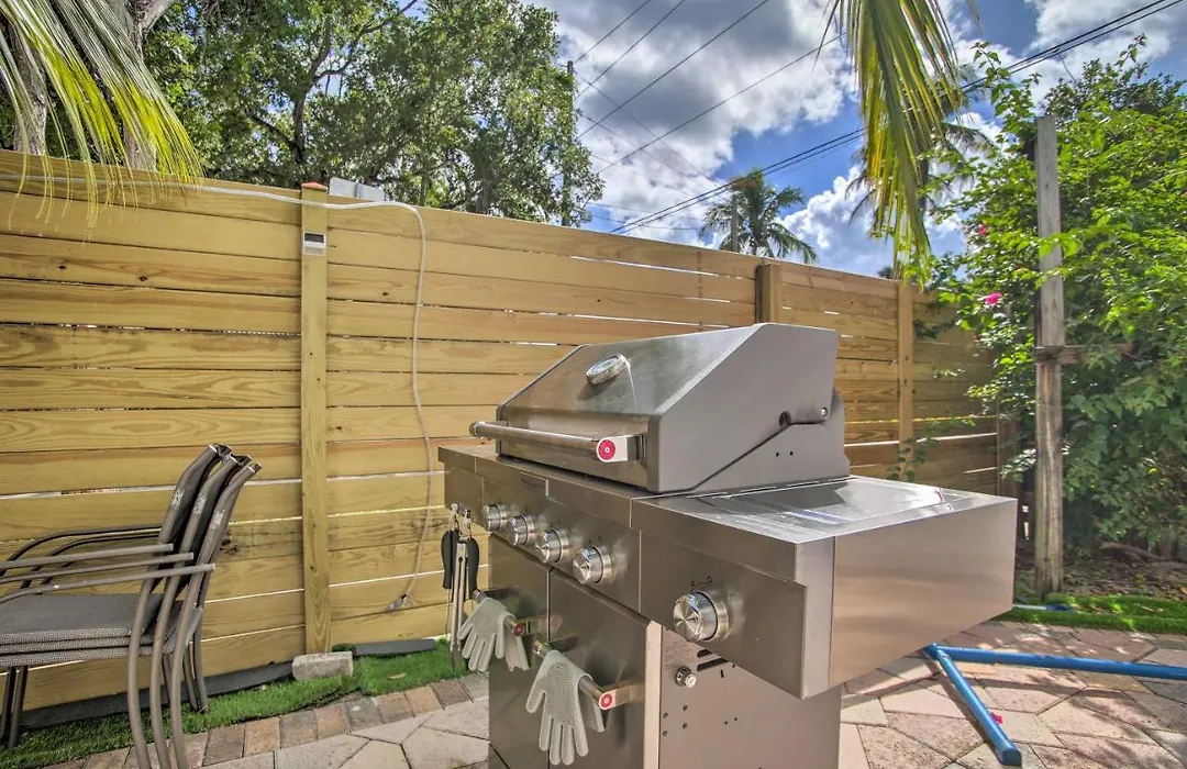 Bright Ft Lauderdale Condo With Community Pool!-1
