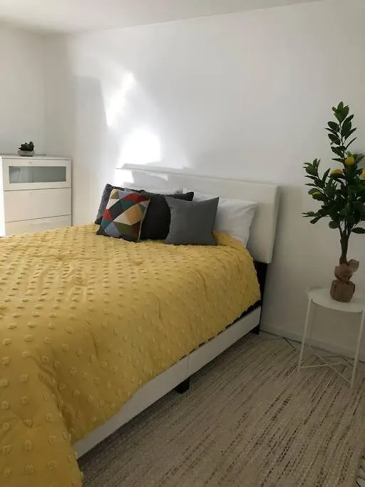 Adorable Spacious 3 Bed Vacation Home With Pool-1