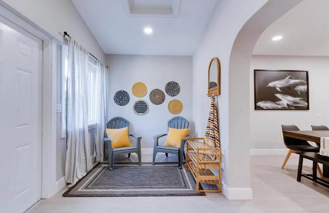 The Sunhine State 5Bd 3 Bath With Heated Pool-1
