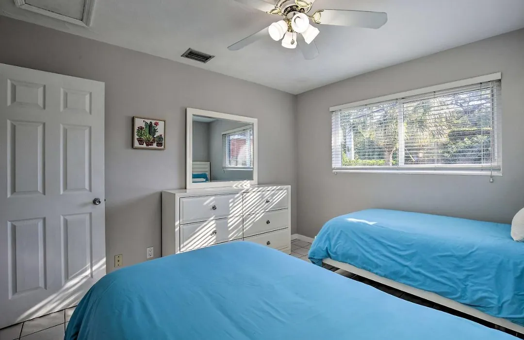 Waterfront Home With Saltwater Pool, 10 Mins To Beach-1