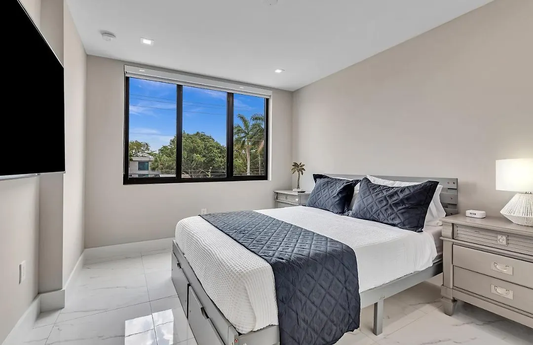 Villaplaya Brand New Home, Modern Style Resort!-1
