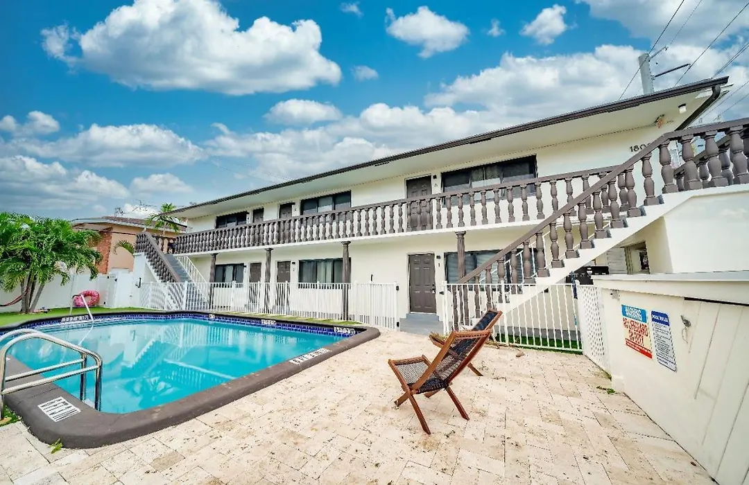 Beachy&Boho Apt For 6 People With Kitchen And Pool-1