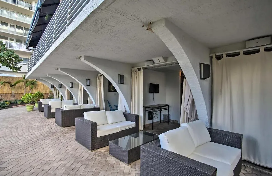 Luxe Waterfront Ft Lauderdale Condo With Beach, Pool Apts-1