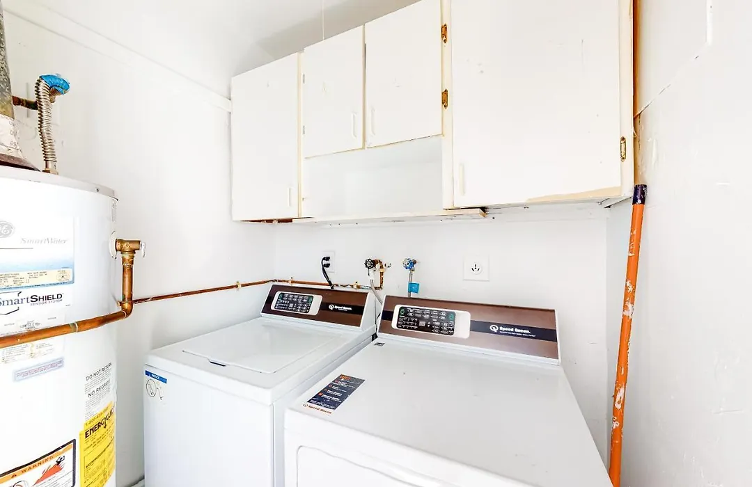 Lauderdale Looker -Unit 3-1