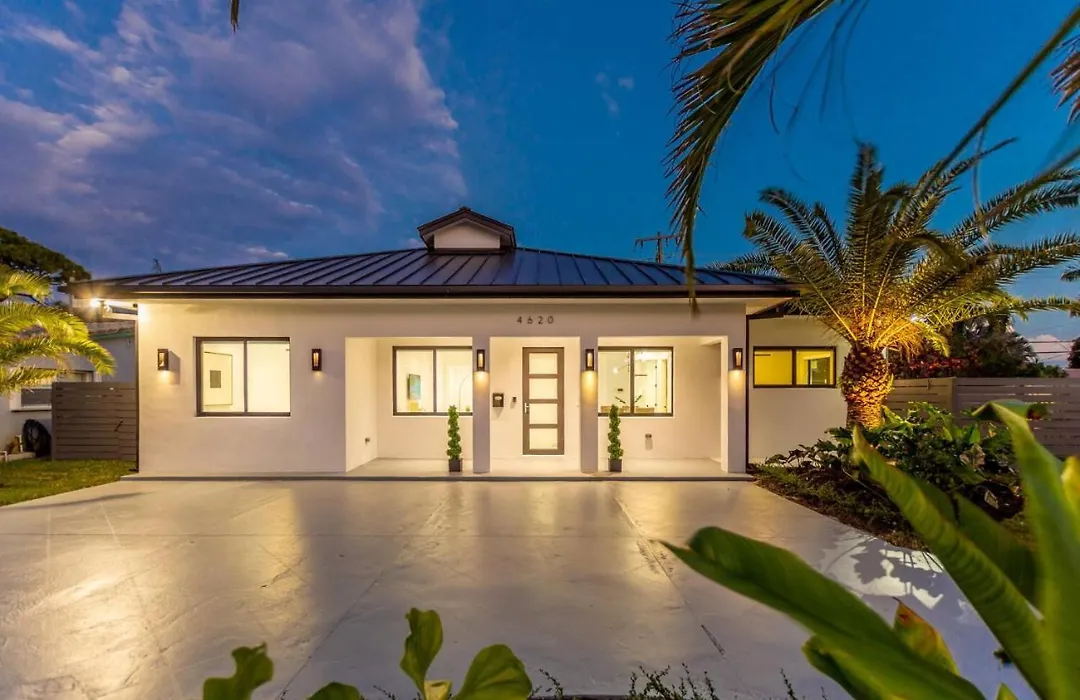 Coastal Glam-1