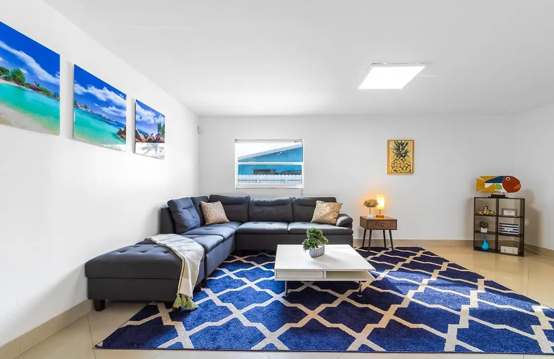 Lake Life Pool House 4 Bdr 2Ba-1