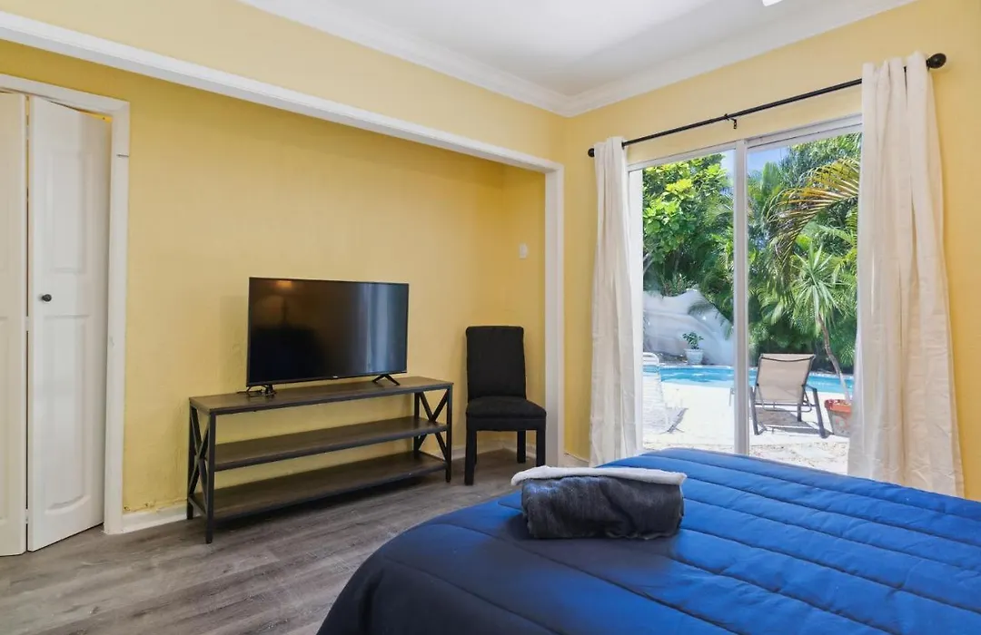 Las Olas Vibe, Very Cool, 2 2, Close To All Action Home-1