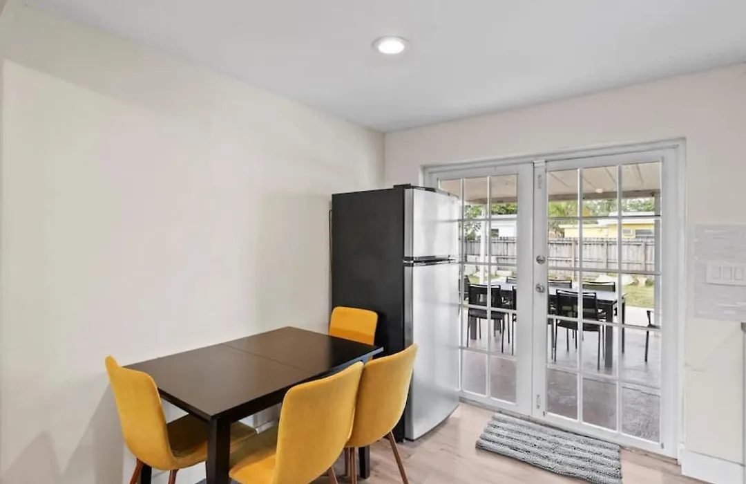 Cheerful 3-Bedroom Residential House With Patio-1