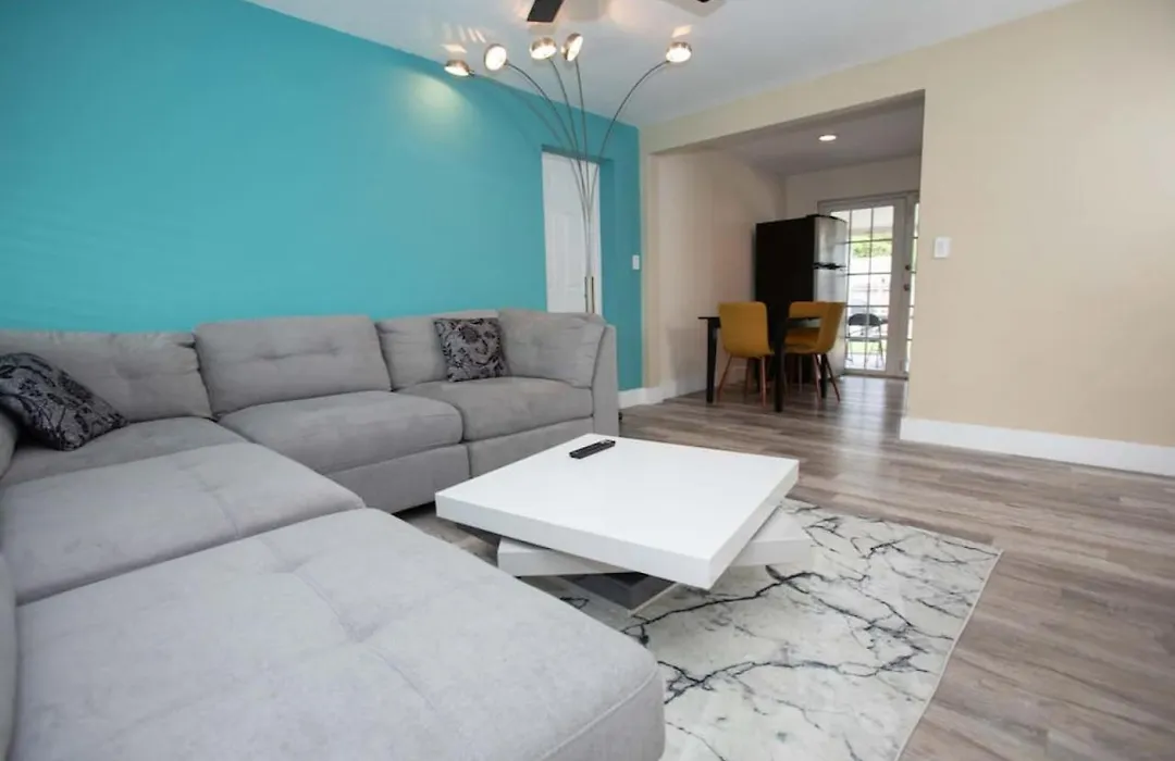 Cheerful 3-Bedroom Residential House With Patio-1