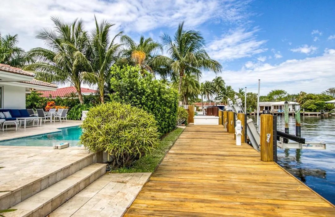 Lauderdale Livin'-1