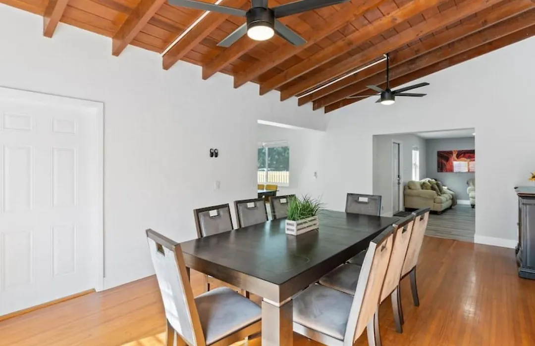 Central 4Br3 House 16Guest-1