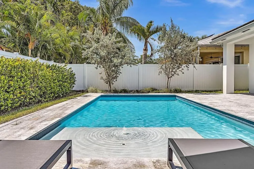 Luxury Villa Heated Pool Las Olas Close To Beach-1