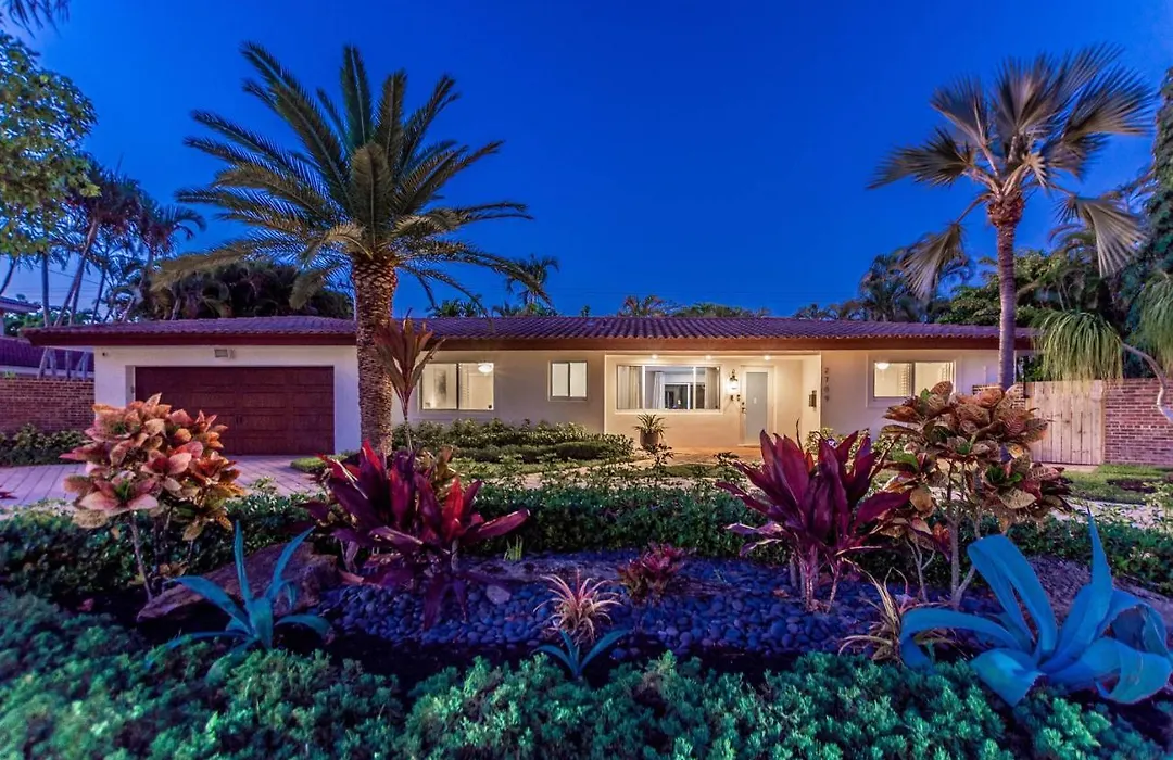 Contemporary Cove-1