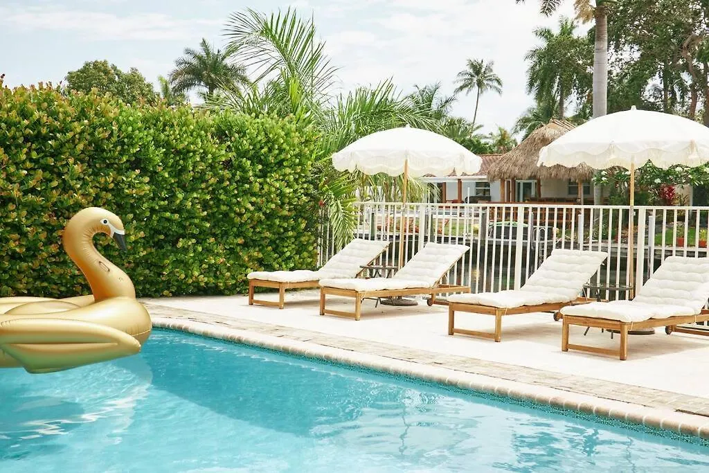 Waterfront, Heated Pool, Games, Boat Dock.-1