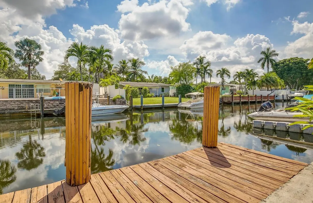 Fort Lauderdale Vacation Rental With Pool And Dock-1