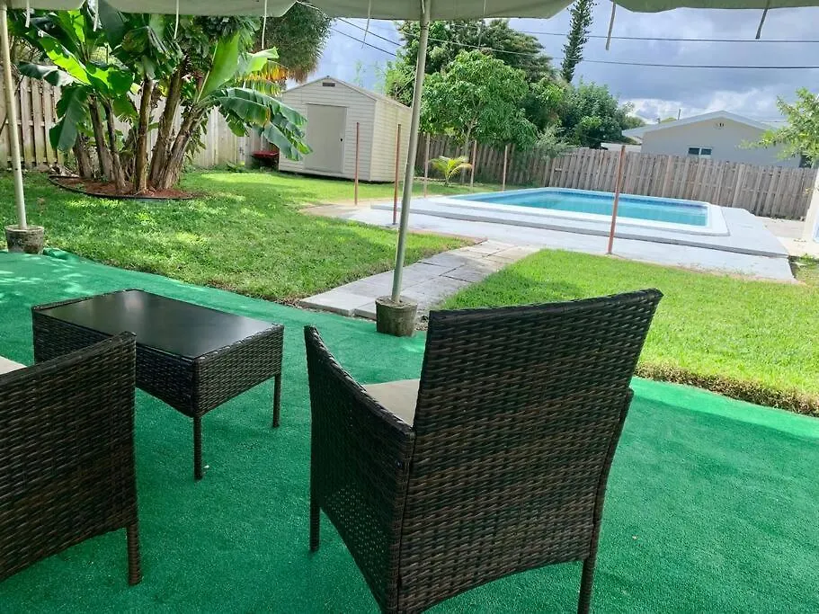 Lovely 2-Bedroom Rental Unit W/ A Pool-1