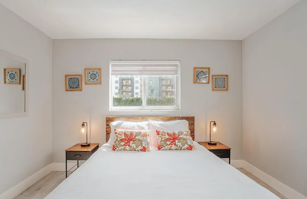 Home With A Pool Close To Beach And Fll Airport Pool Heated October- March-1