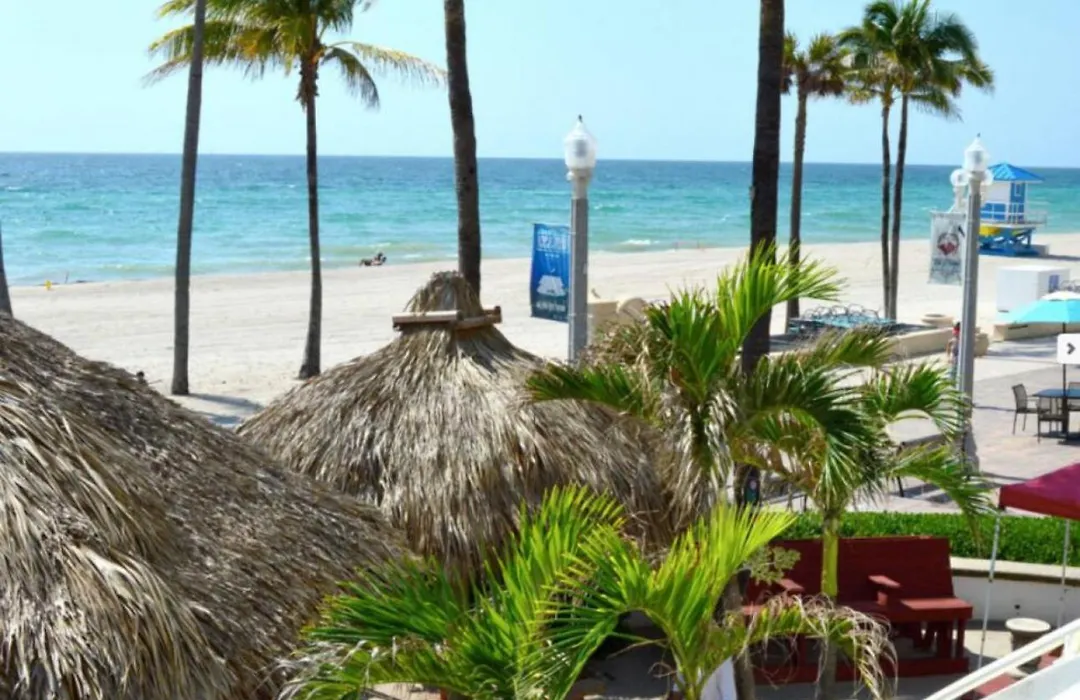 Walkabout 1 Tower Suite In The Heart Of Hollywood Beach-1
