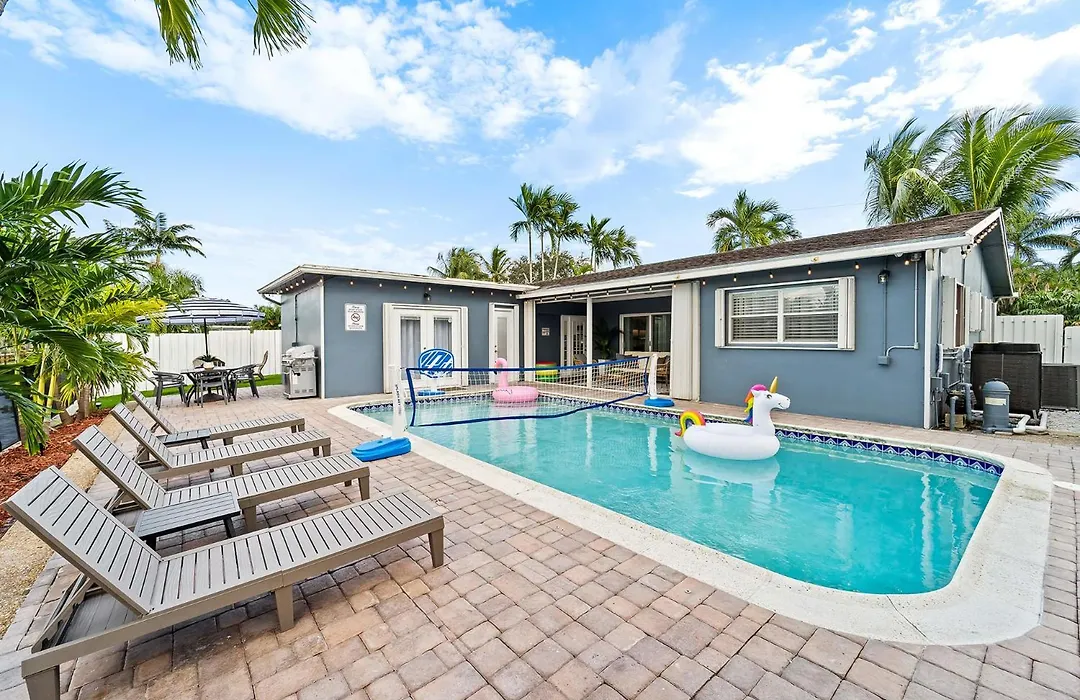 Canal House Wprivate Pool Fire Pit-1