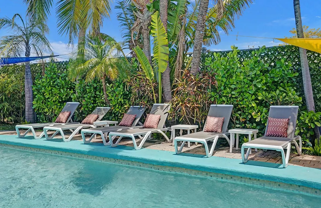 Gaymens Clothing Optional- Poolside 1 Br- Deep Dis Counts For Longer Stays-1