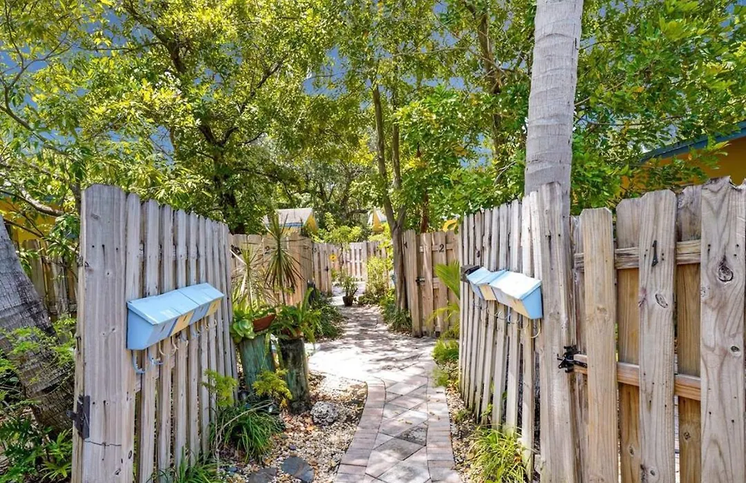Lovely 1 Bedroom - Just Beachy By Pmi-1