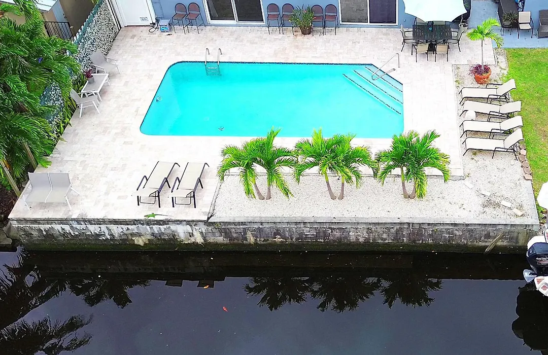 Tarpon Harbor 1 - Waterfront Pool Home Near Beach & Downtown Las Olas-1