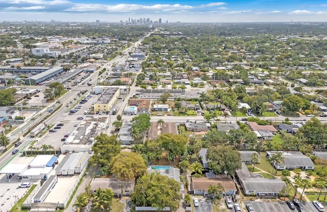 Tropical House 3 Bedrooms With Pool Oakland Park-1