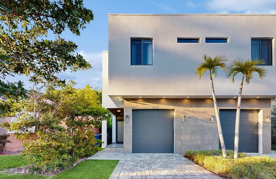Luxury In Lauderdale-1