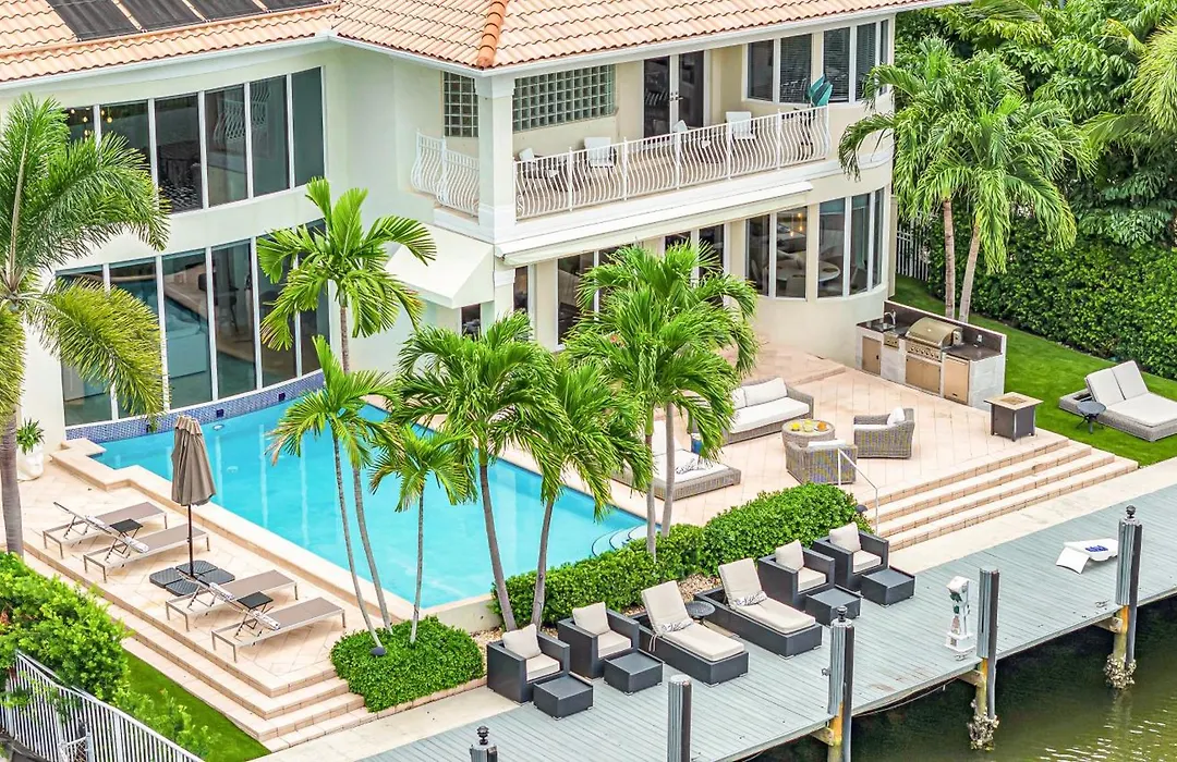 Mediterranean Villa Venice Of America Riverside View Access Fiesta Key Vlllas-1