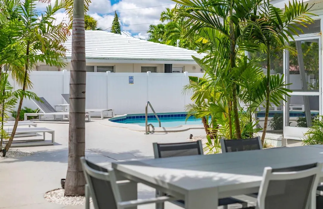 The Sandbar Walk To Beach Comfy Beds Firepit Pool-1