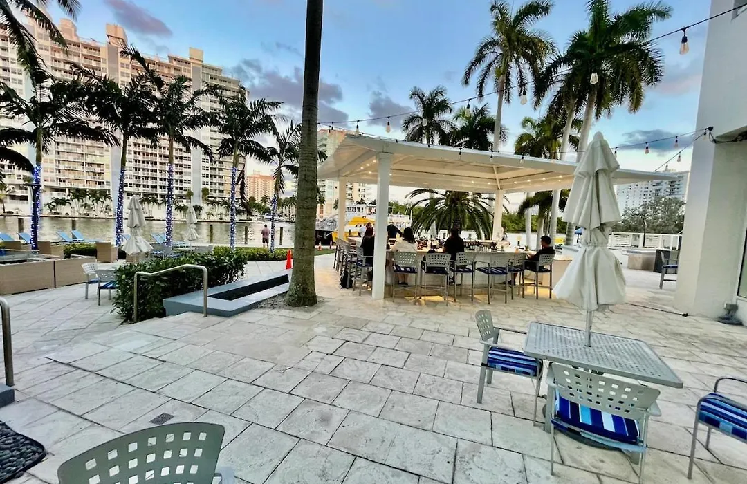 Condo, Breathtaking Water views, King Suite, Hilton Property-1