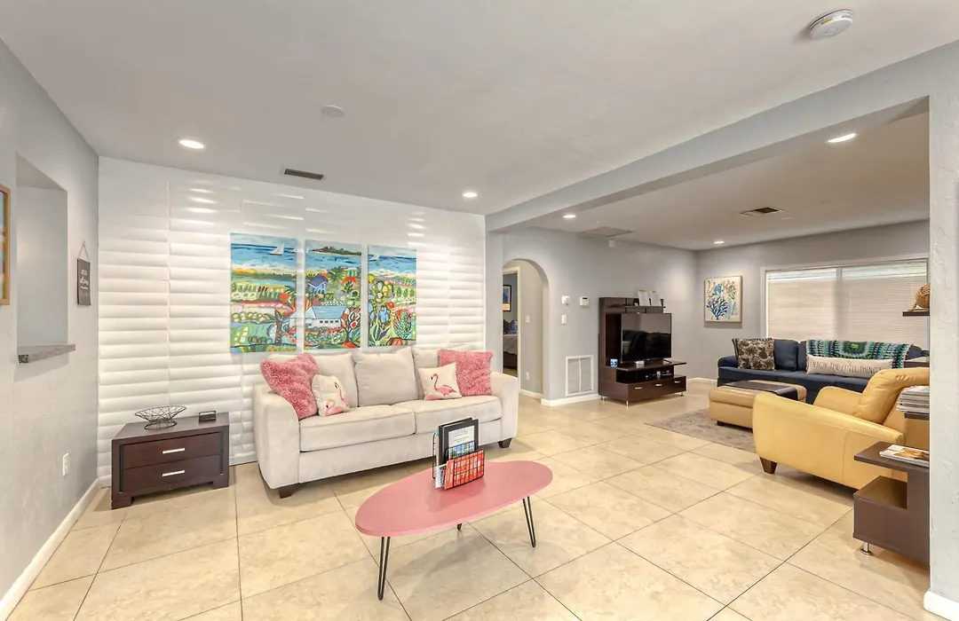 Casadelmar- Outdoor Oasis Heated Pool 5 Min 2 Beach-1