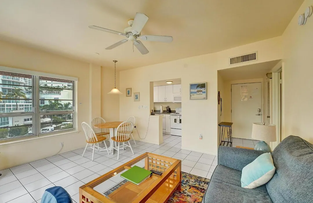 Fort Lauderdale Yacht And Beach Club 416-1