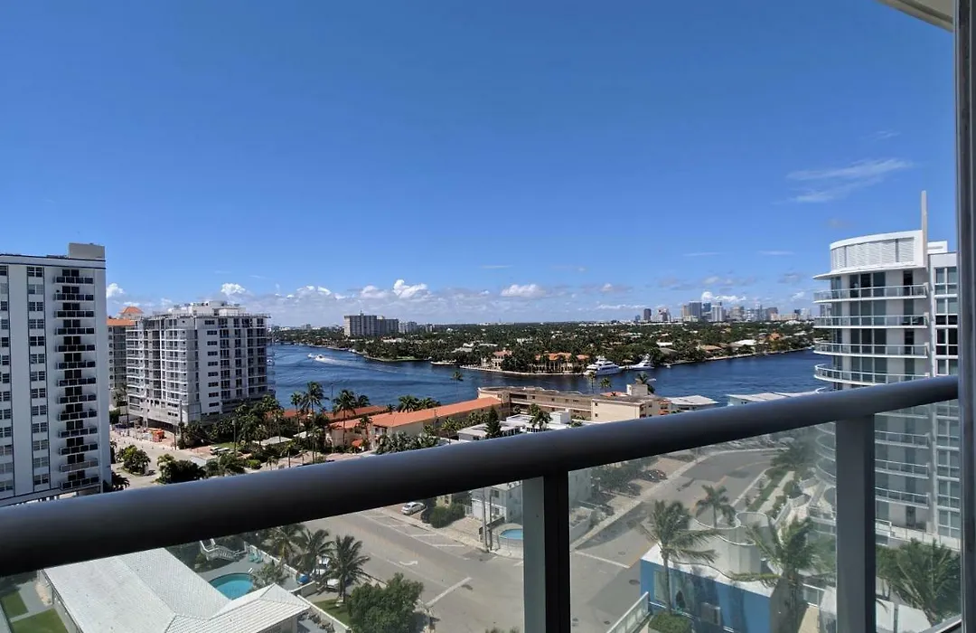Modern Luxury Beach Hotel 1 Bedroom Corner With Views 901-1